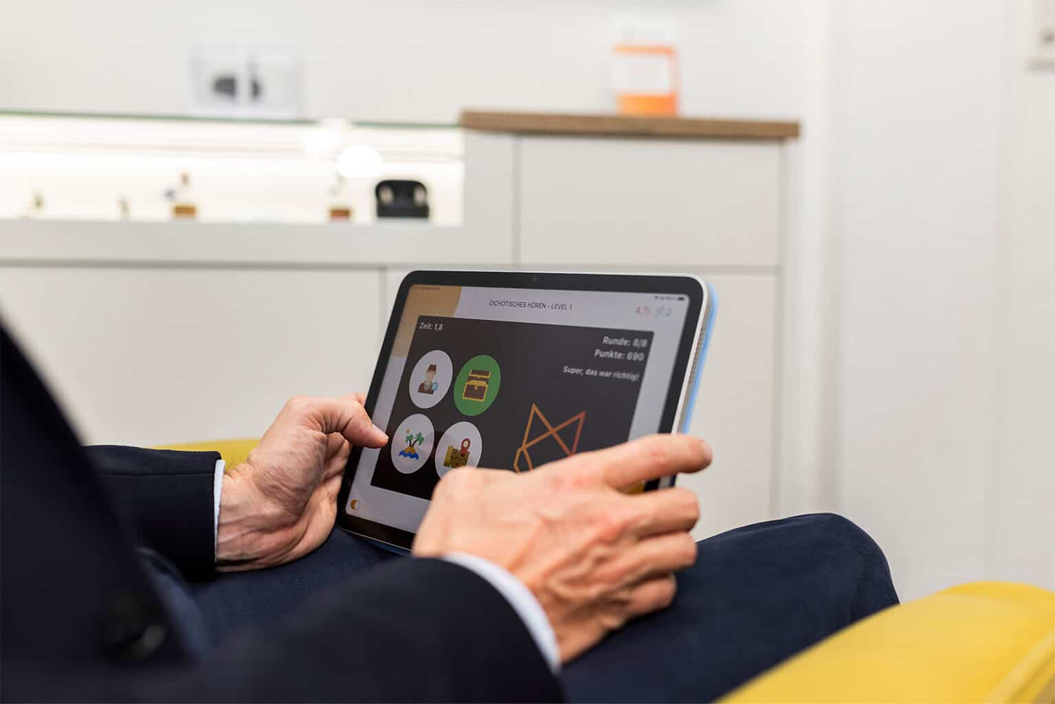 Hörtest auf dem Tablet